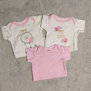 Girls Short Sleeve Onesie Set 9-12 Months